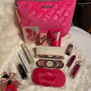 JUICY COUTURE XL Makeup Bag +COSMETICS/Makeup ($200plus Total)